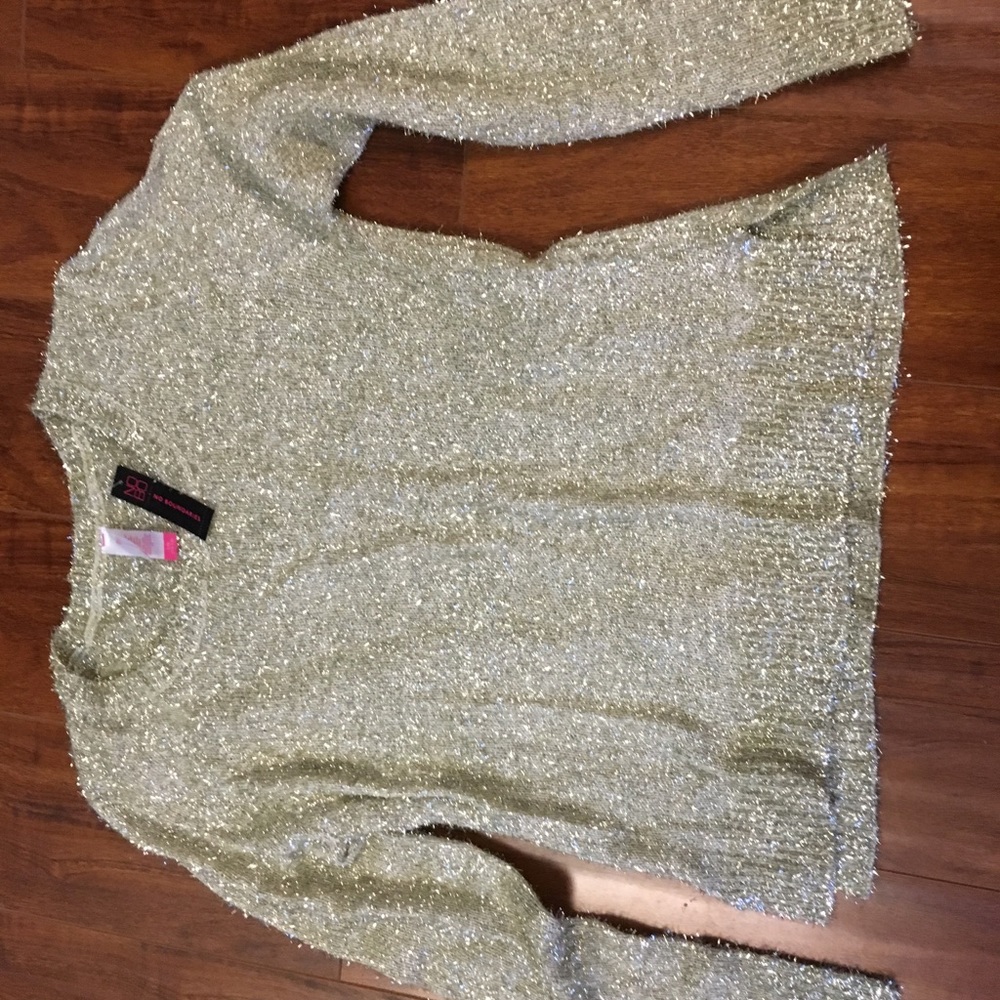 Gold tinsel sweater no boundaries